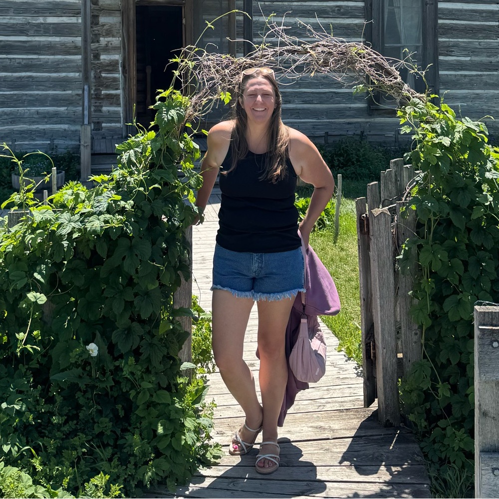 Meet your Posher, Sara